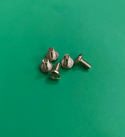 AUXILIARY TABLE SCREW
