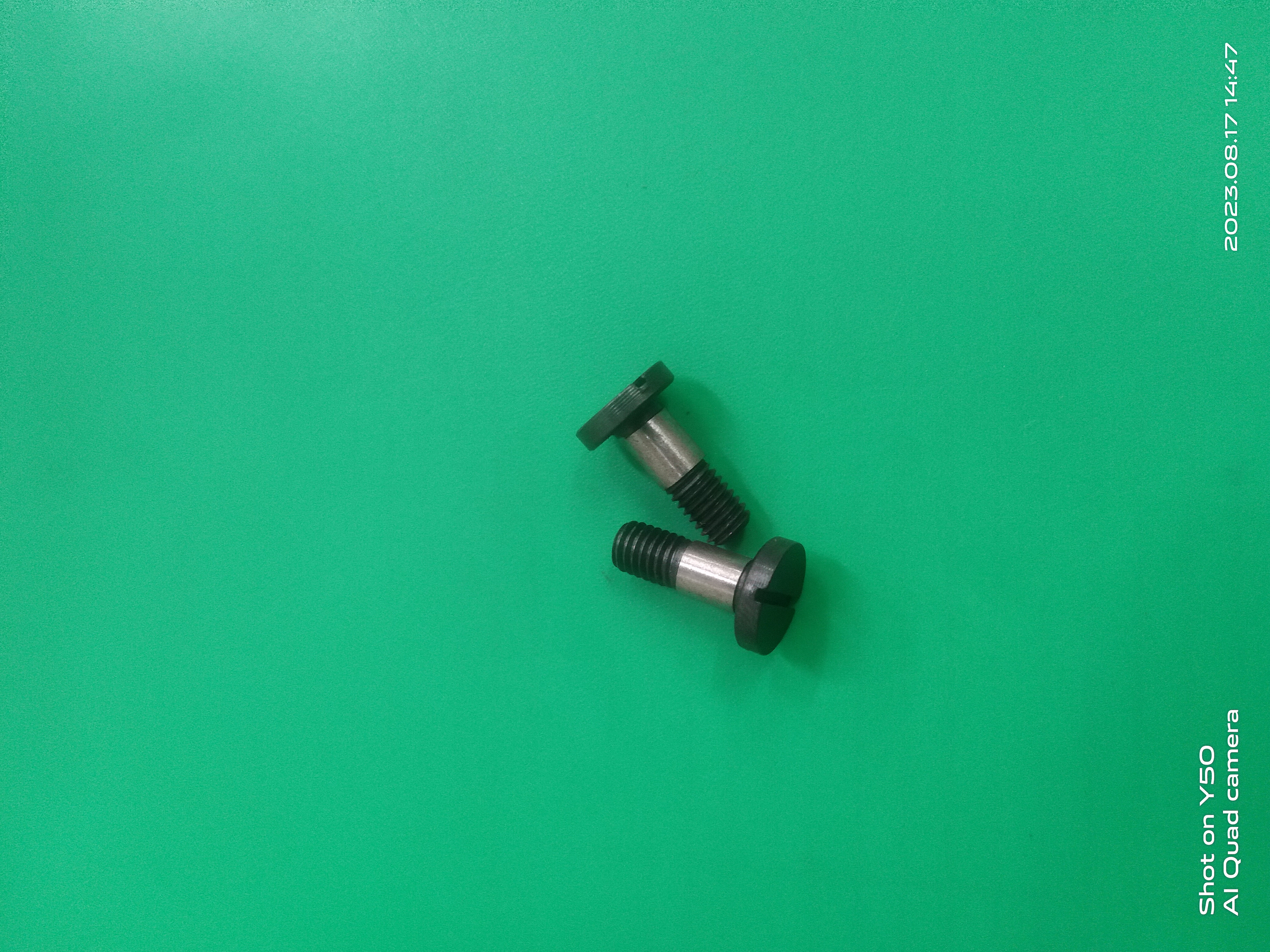 LOOPER LINK FASTENING SCREW