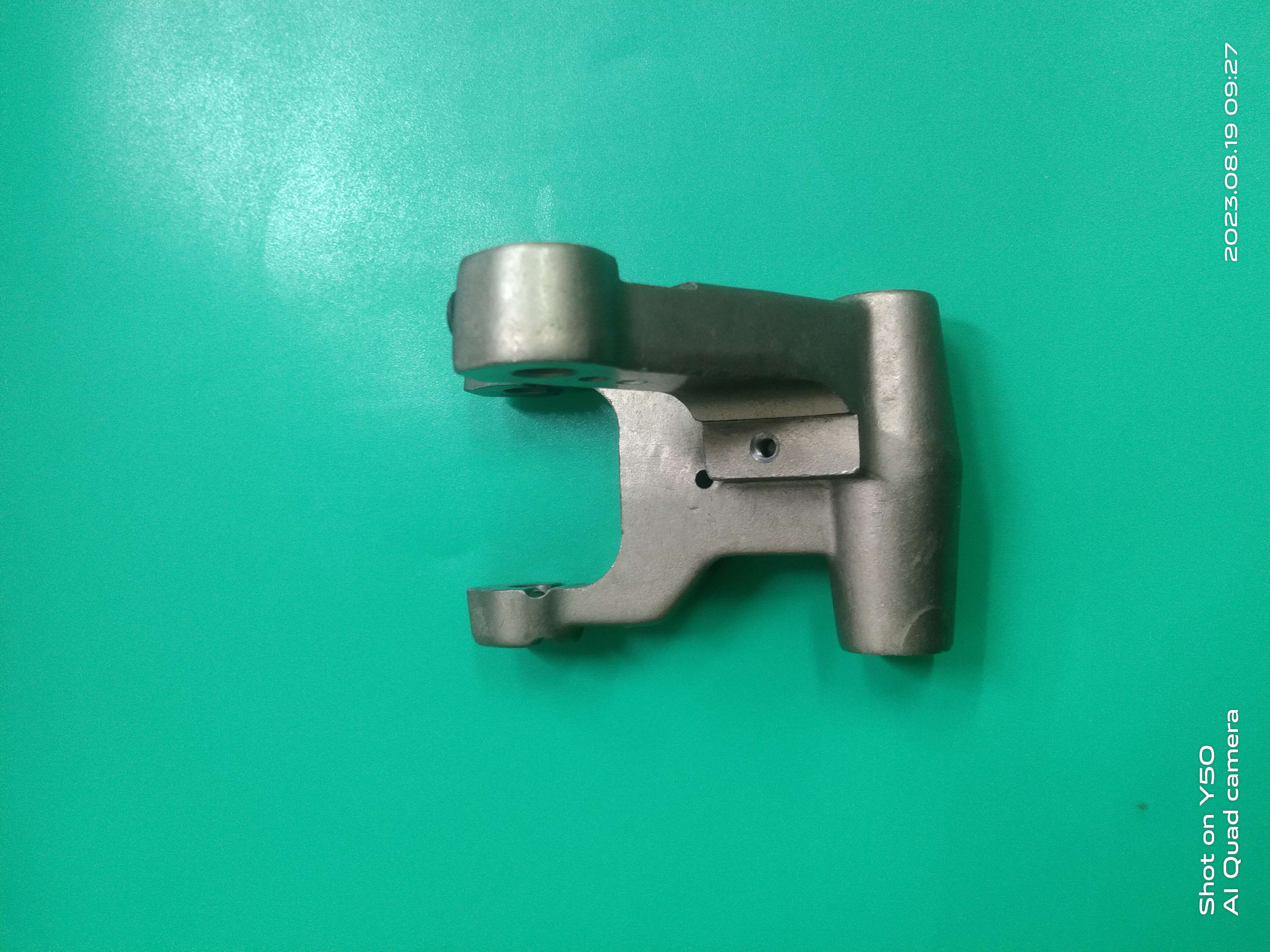 SPREADER LEVER B ASSEMBLY.